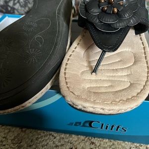 Cliffs Crandal Sandals